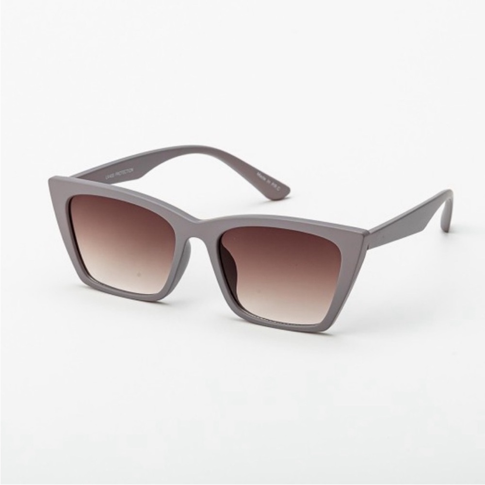 Retro Gray Cat Eye Sunglasses